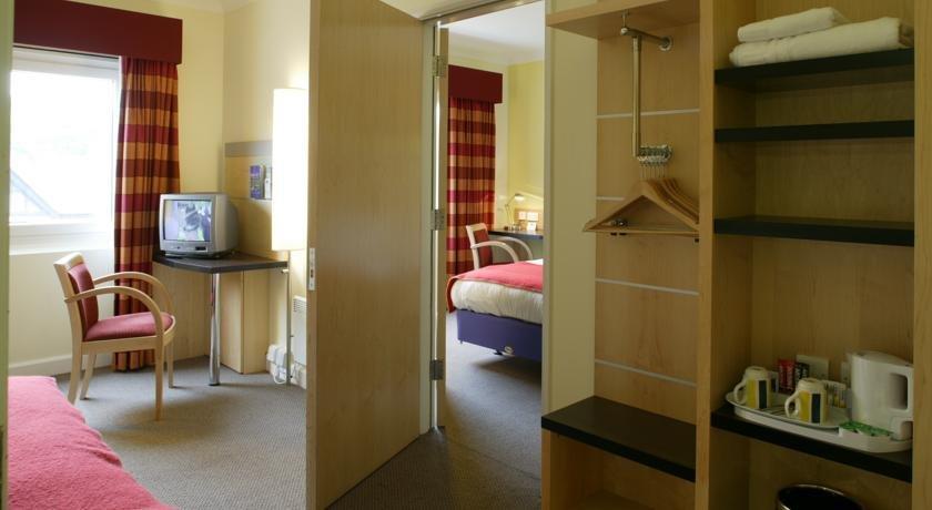 Holiday Inn Express, Chester Racecourse By Ihg Luaran gambar